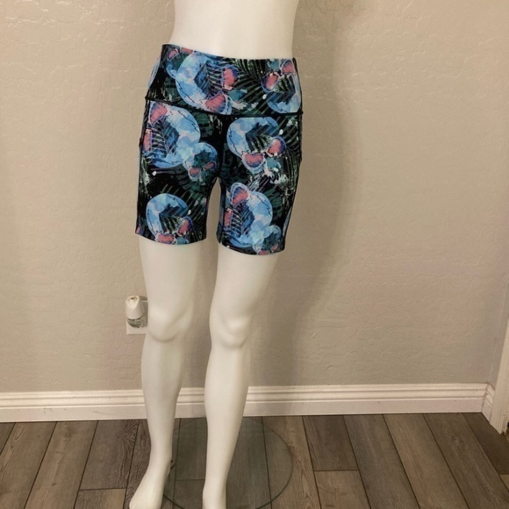 Constantly Varied Gear CVG Miami Skulls Leaves Workout Shorts Squat Tested Sz Sm